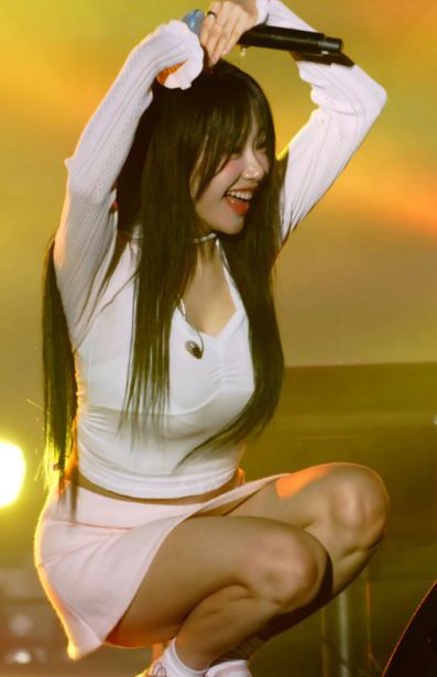 ジウォンおっぱいエロ