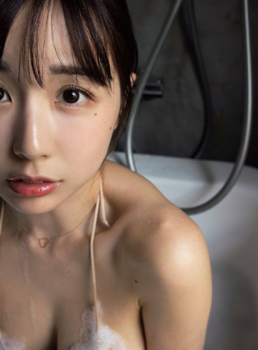 くりえみグラビアおっぱいエロ画像