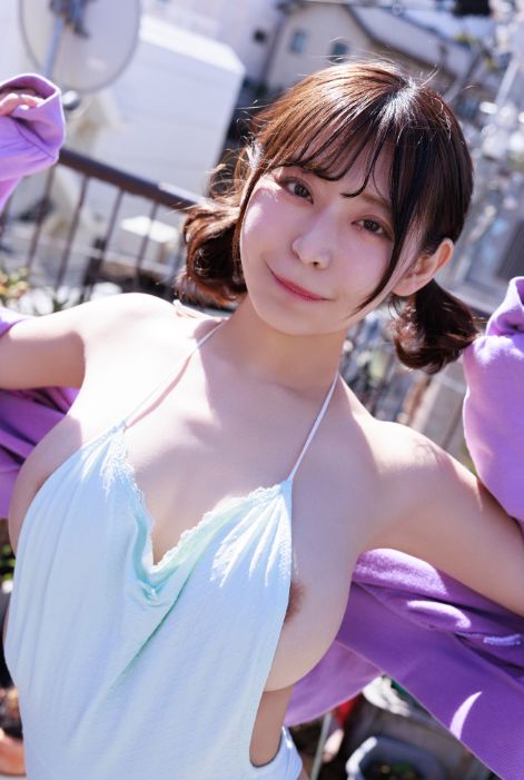 小日向結衣 乳首ヌードおっぱいエロ画像
