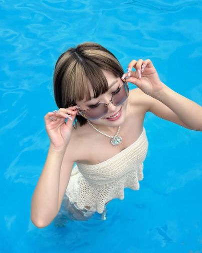 フォーエイト48あみかおっぱいエロ画像