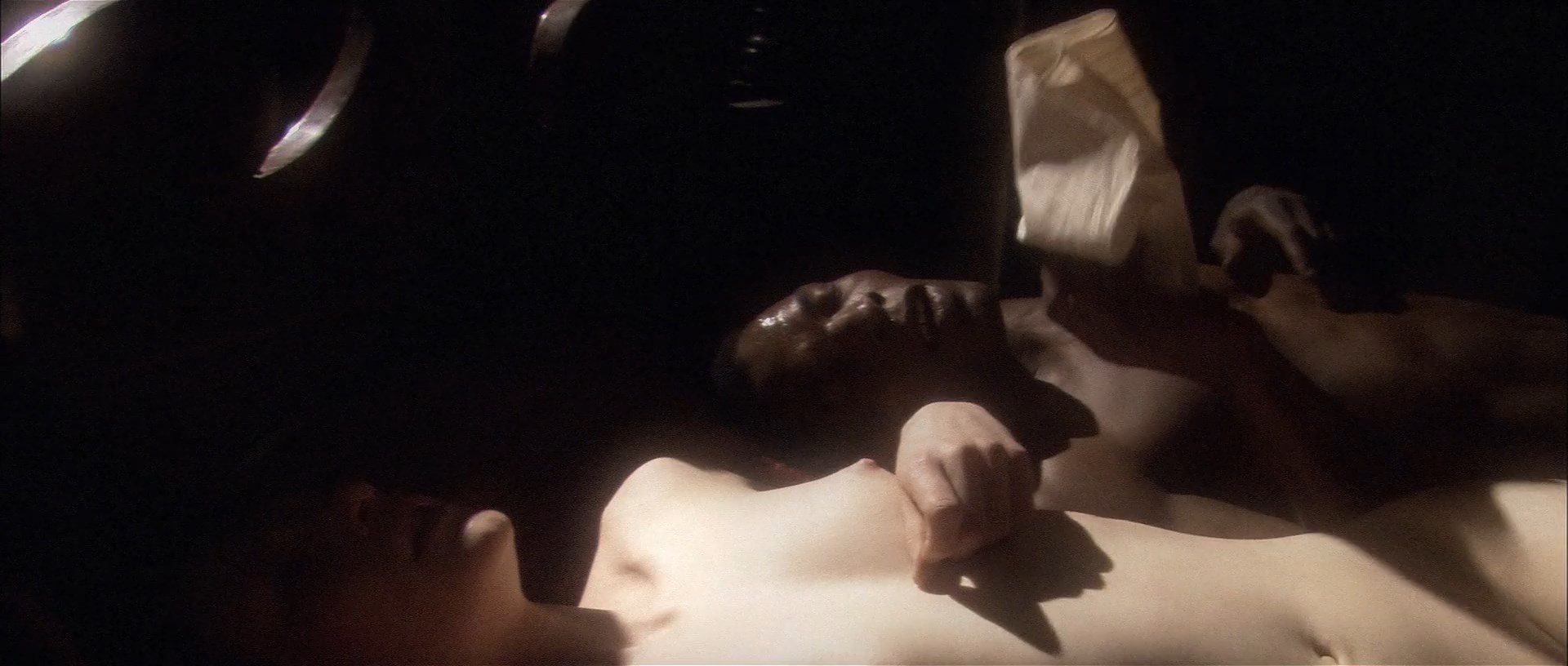 ブライス ダラス ハワード乳首ヌード濡れ場エロ画像