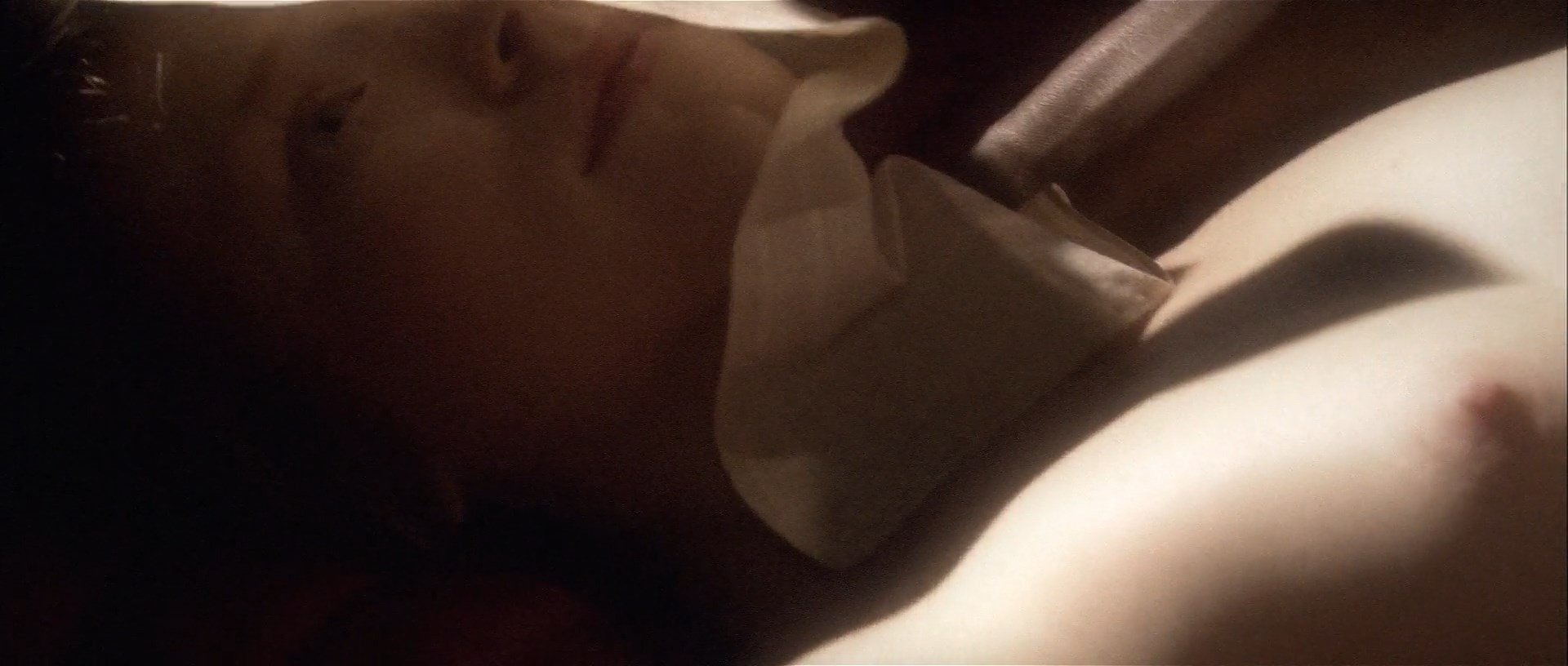 ブライス ダラス ハワード乳首ヌード濡れ場エロ画像