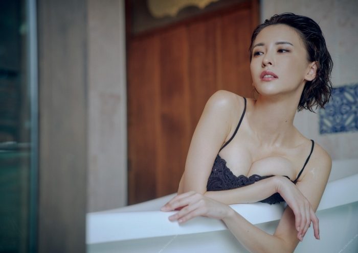 奈月セナ、おっぱいエロ画像