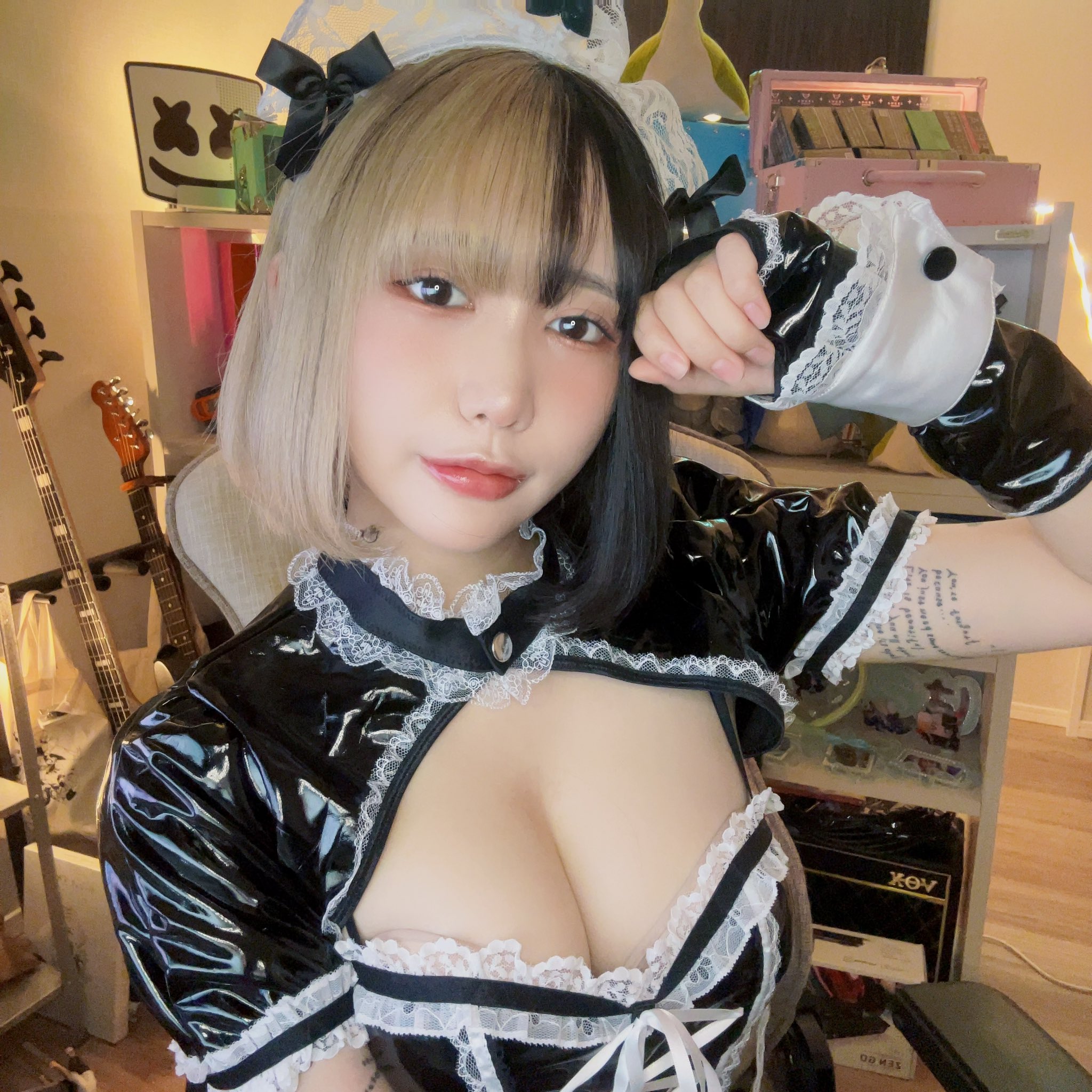 はつめおっぱいエロ画像