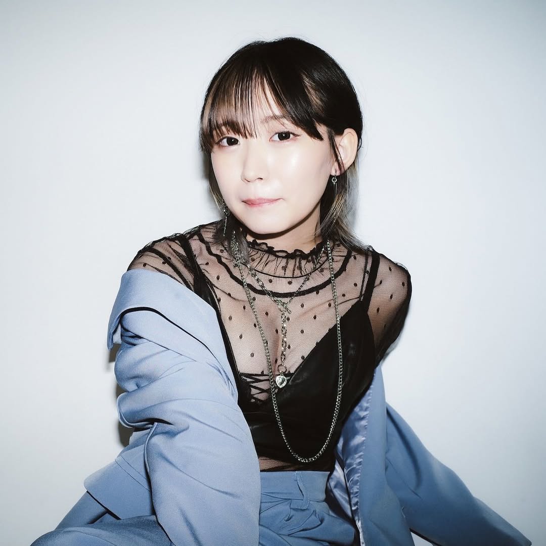 はつめおっぱいエロ画像