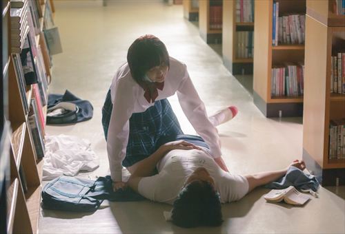 玉城ティナ濡れ場エロ画像「惡の華」