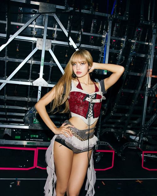 「BLACKPINK」リサの抜けるエロ画像