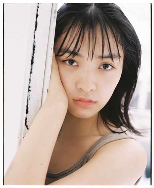 花瀬琴音抜けるおっぱいエロ画像