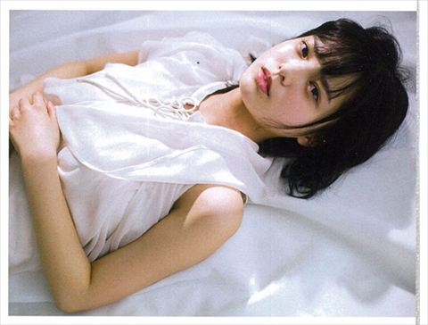 平手友梨奈の抜けるグラビアエロ画像