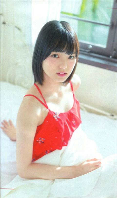 平手友梨奈の抜けるグラビアエロ画像