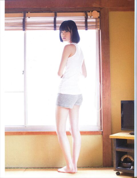 平手友梨奈の抜けるグラビアエロ画像