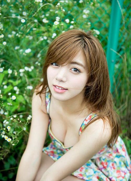 池田エライザの抜けるおっぱいエロ画像