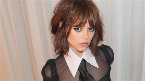 ジェナ・オルテガ抜けるおっぱいエロ画像