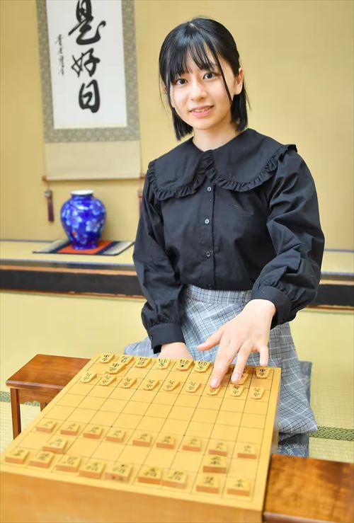 鎌田美礼女流2級のエロかわ画像