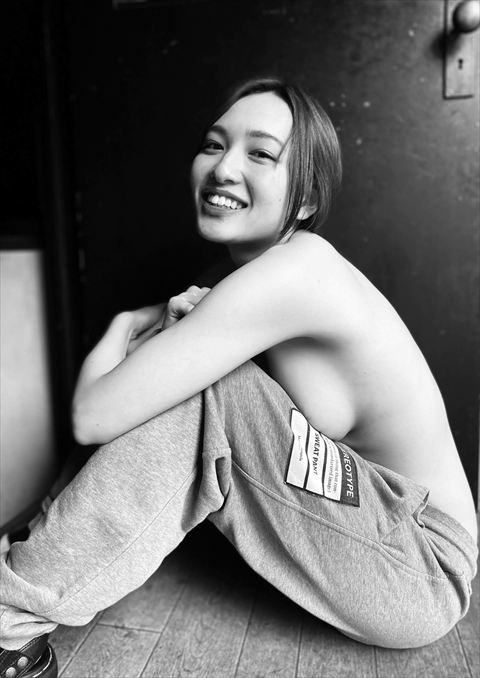 北村優衣の抜けるエログラビア画像