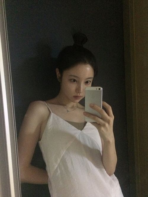 向里祐香の繊細な魅力が伝わる女優プロモーション画像