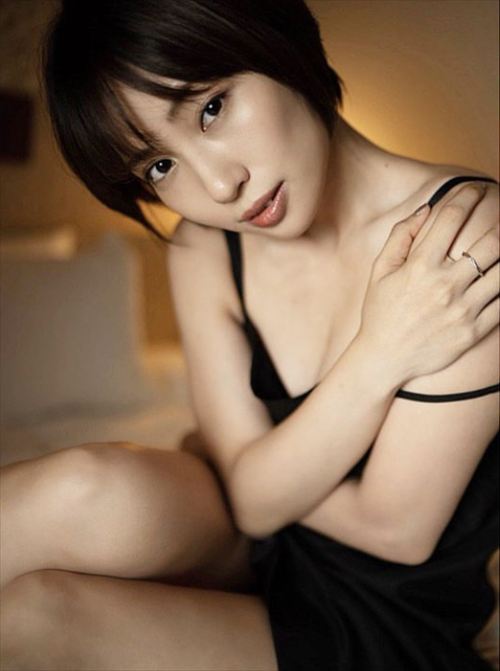 増田有華 ドラマ『全裸監督2』優雅なグラビア