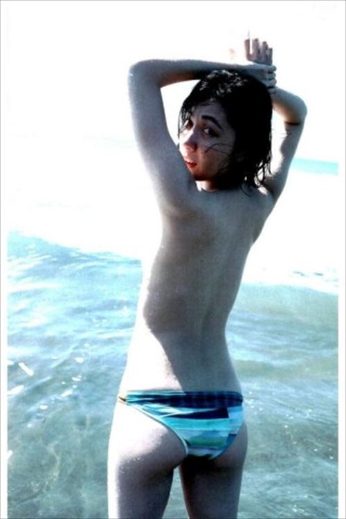 村川絵梨の抜けるエロ画像