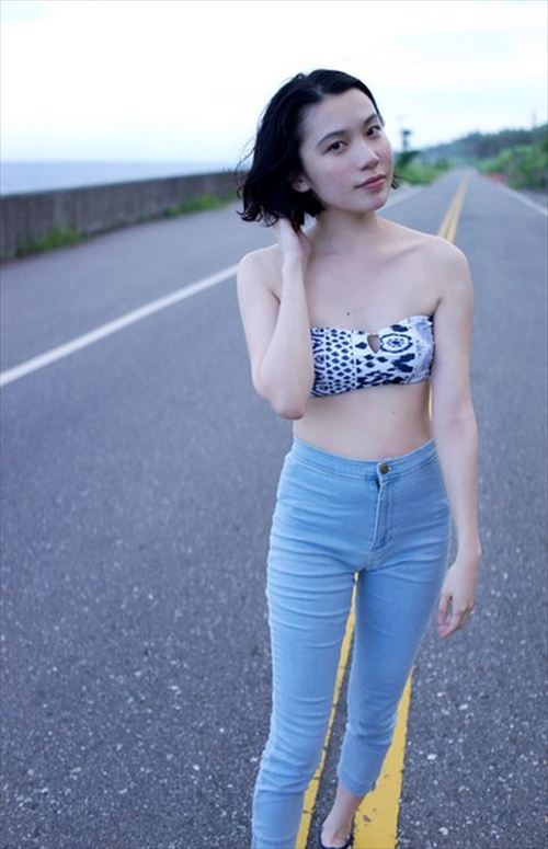 村川絵梨の抜けるエロ画像