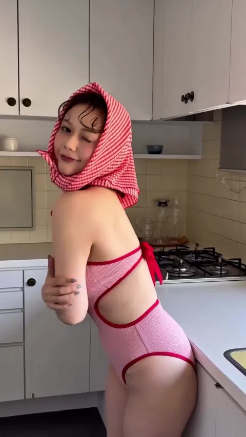 村重杏奈の下着ランジェリーおっぱいエロgif動画