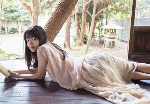 奈緒 映画グラビア 官能的な魅力