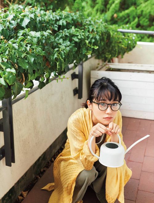 奈緒 先生の白い嘘 洗練されたグラビア