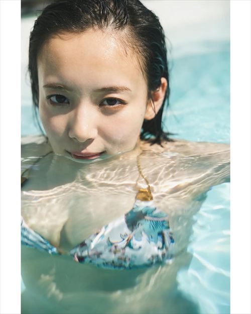 プロ雀士・岡田紗佳下着おっぱいエロ画像