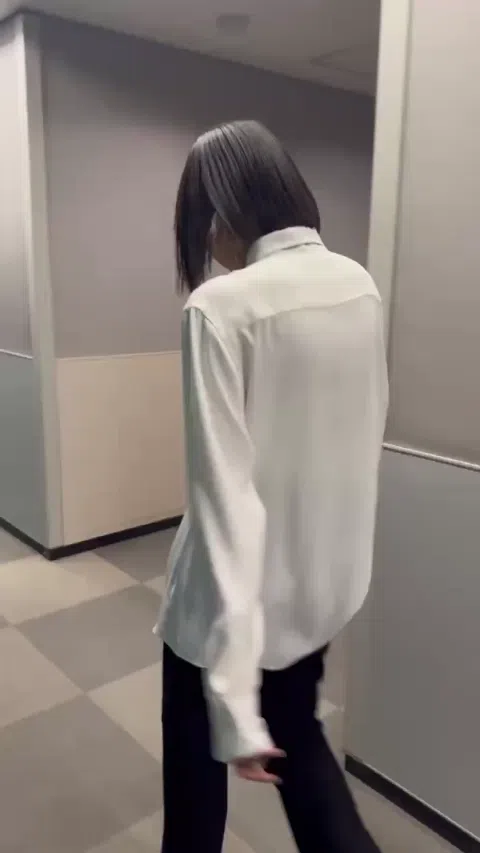 プロ雀士・岡田紗佳gif動画
