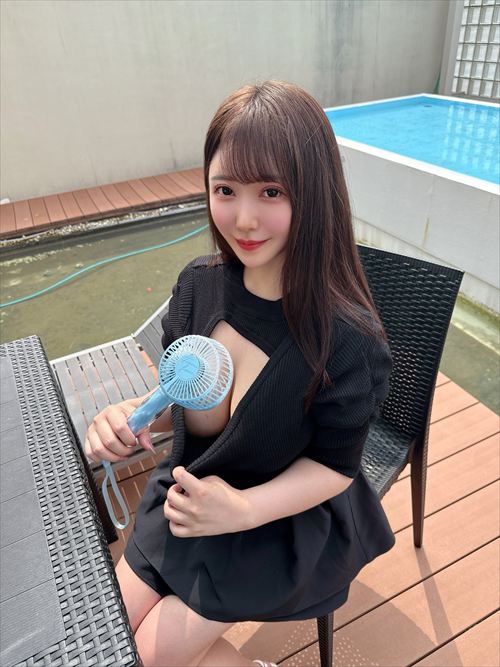 乙葉ららの抜けるおっぱいエロ画像