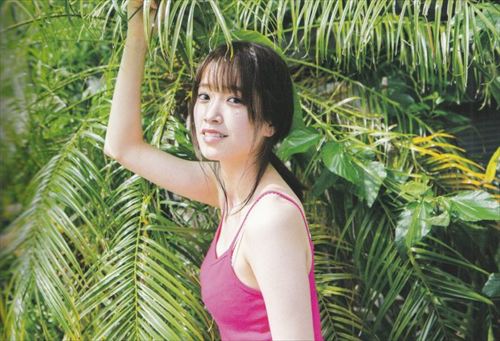 佐々木久美の抜けるエログラビア画像