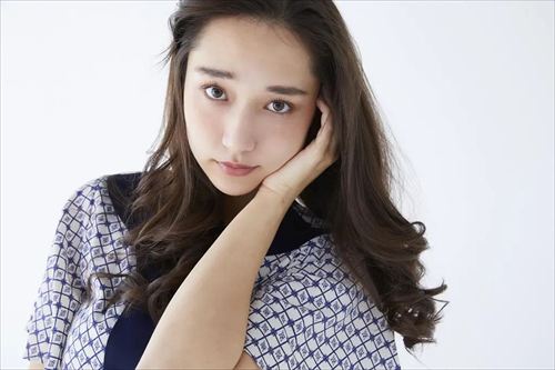 白本彩奈抜けるおっぱいエロ画像