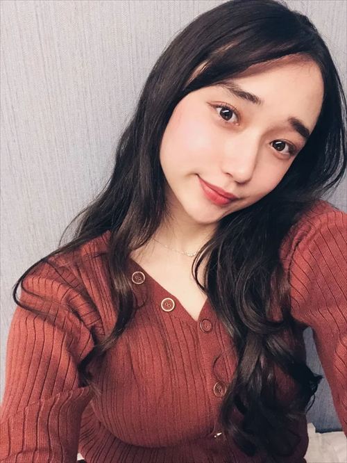 白本彩奈抜けるおっぱいエロ画像