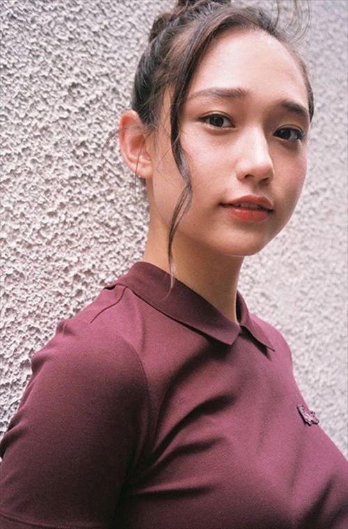 白本彩奈抜けるおっぱいエロ画像