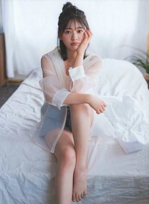 日向坂46富田鈴花の抜けるエロ画像