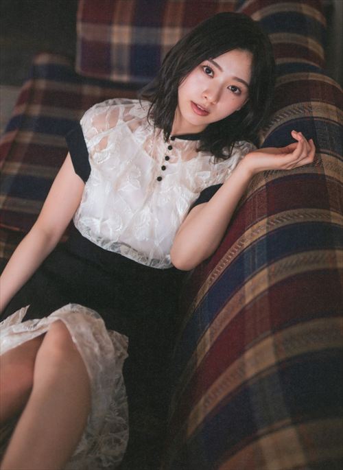 日向坂46富田鈴花の抜けるエロ画像