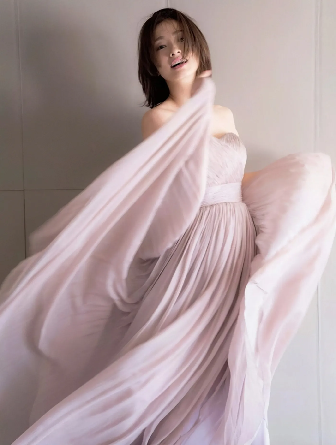 上戸彩の抜けるグラビアエロ画像
