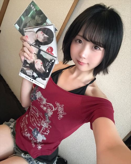 夜道雪 えろい自撮りで魅せる爆乳