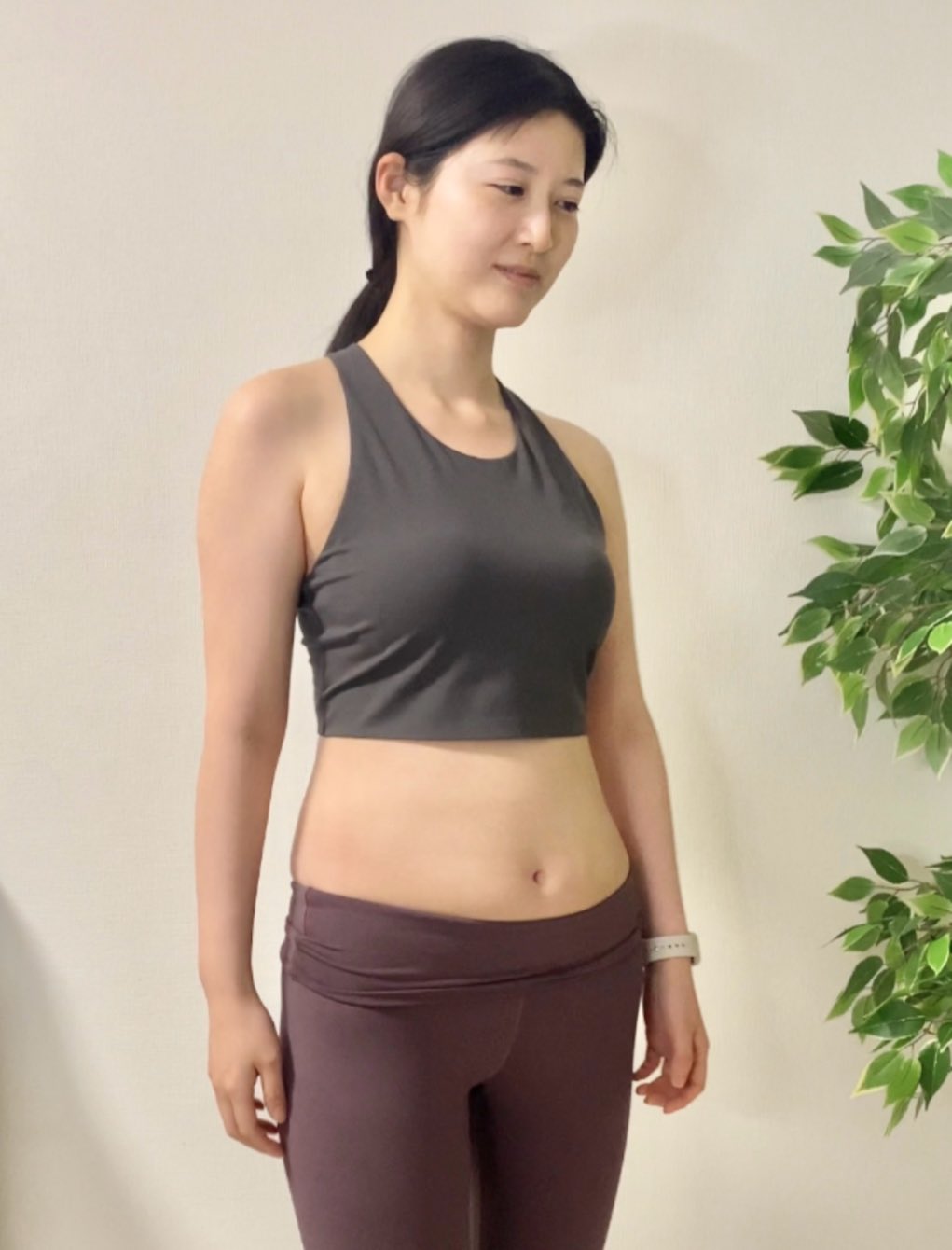 八田エミリおっぱいエロ画像