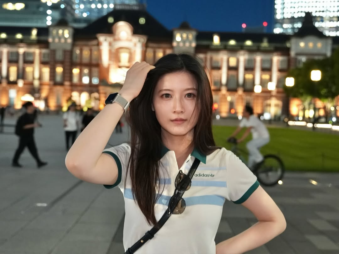 八田エミリおっぱいエロ画像