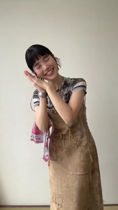 元BiSHセントチヒロ・チッチの写真集『千尋』セクシーな表情