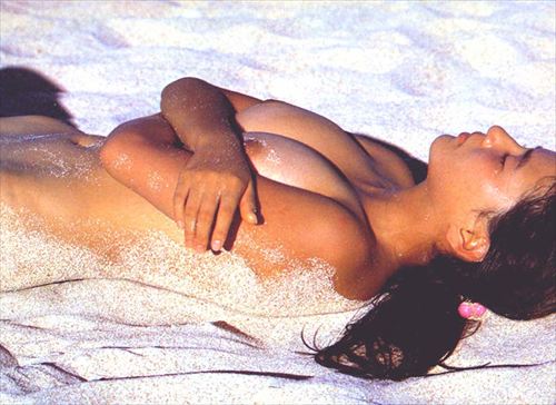 原田美枝子 もどり川 濡れ場 フルヌード 美乳丸出し 萩原健一との情事 大正ロマン