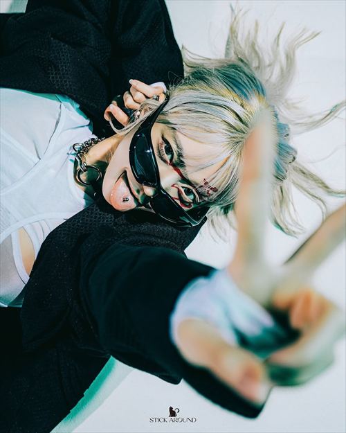 ベラソニ エロい日本旅行vlogをYouTubeで配信するベラソニ