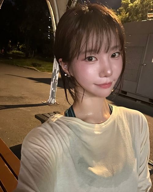 ベラソニ エロい自撮りをInstagramストーリーで公開するベラソニ