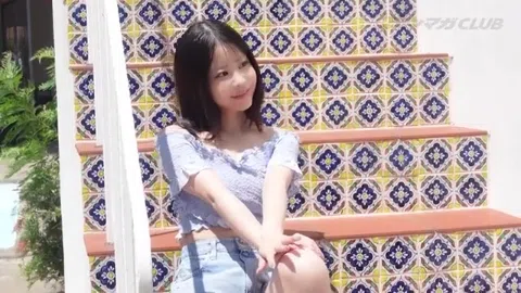 かすこんねぅ ビキニ姿 グラビアで輝く美貌