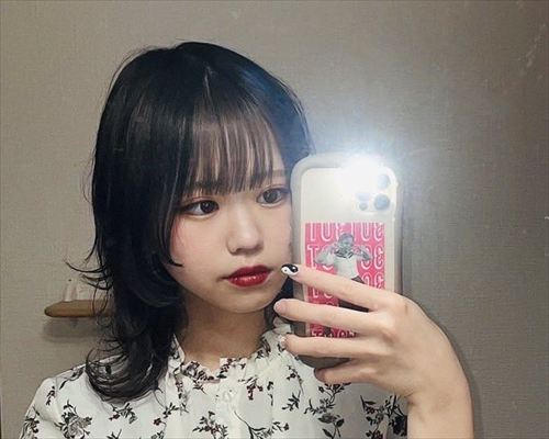 かすこんねぅ 自撮り セクシービキニショット
