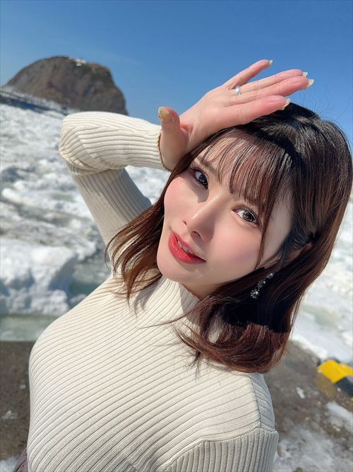 小池里奈 2025年魅力的な自撮りショット