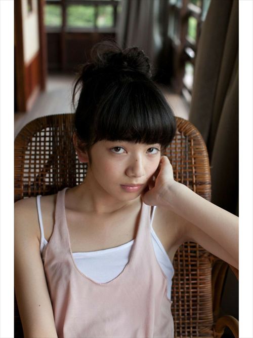 小松奈々グラビアおっぱいエロ画像