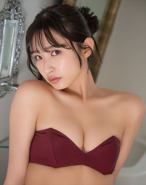松本日向 過去グラビア 大胆ビキニ
