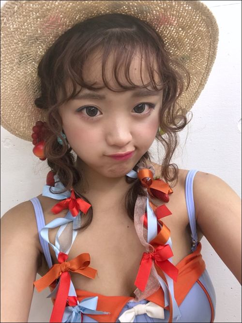 ねおちゃん（山崎嶺緒）の水着おっぱいがエロい！人気インフルエンサー