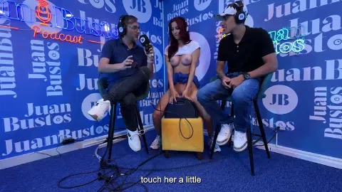 海外のネット番組巨乳美女絶対に女をイカせる椅子ガチイキ